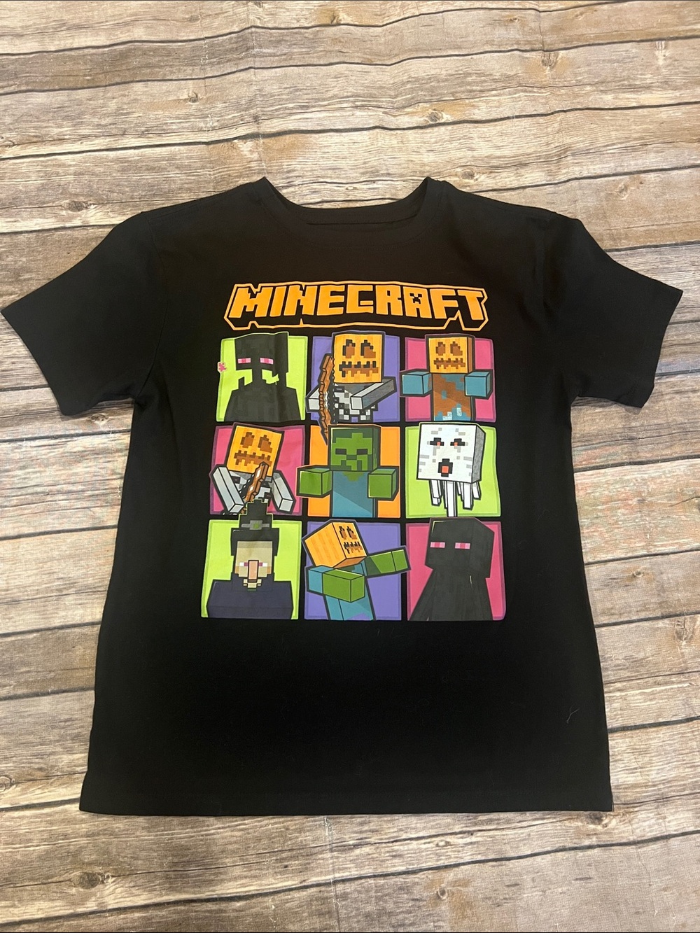 MoJang Studios Boys Size Medium Minecraft T-Shirt